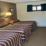 Motel Room 3 Queen Beds
